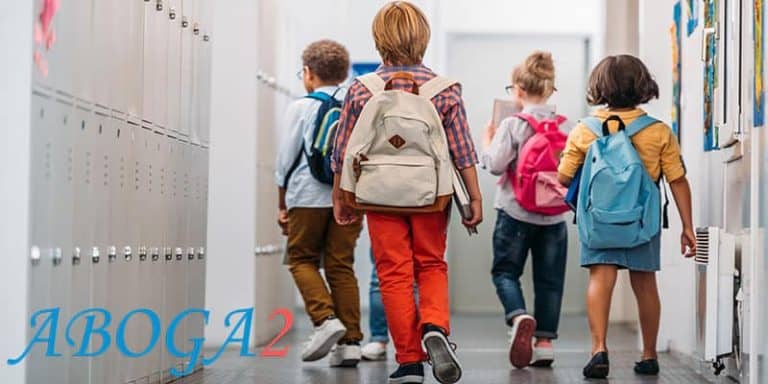 Procedimiento para inscribir a un menor sin autorización parental en el colegio.