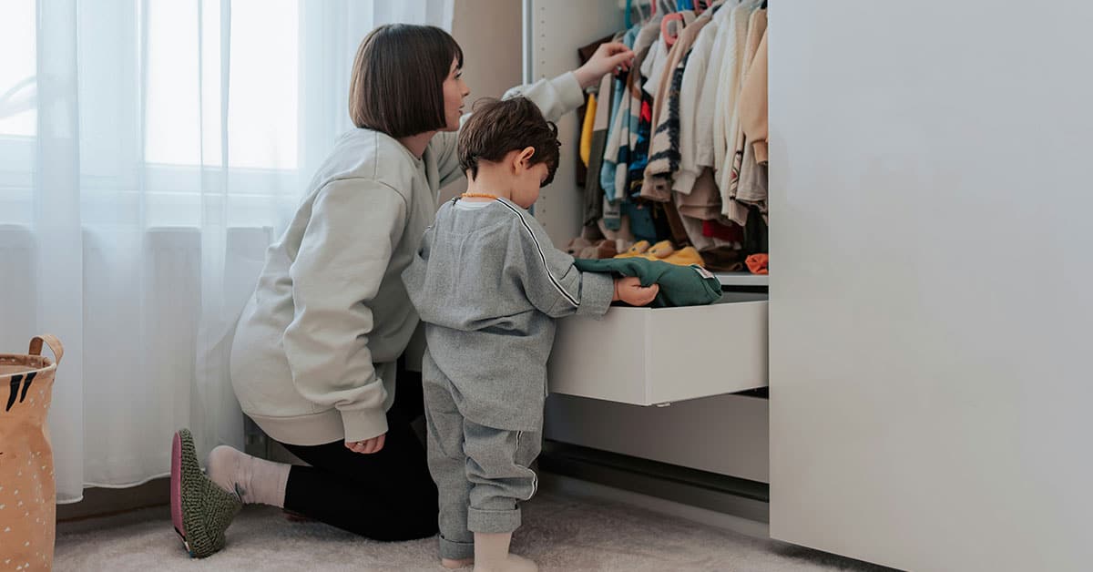 ¿Tengo la obligación de entregar ropa al otro progenitor durante el régimen de visitas?